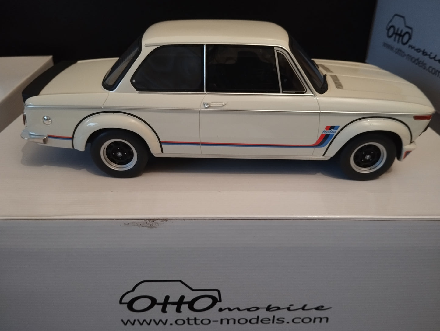 1/12 BMW 2002 Turbo Chamonix white 1974 G077 youngtimer coupé Ottomobile neuve