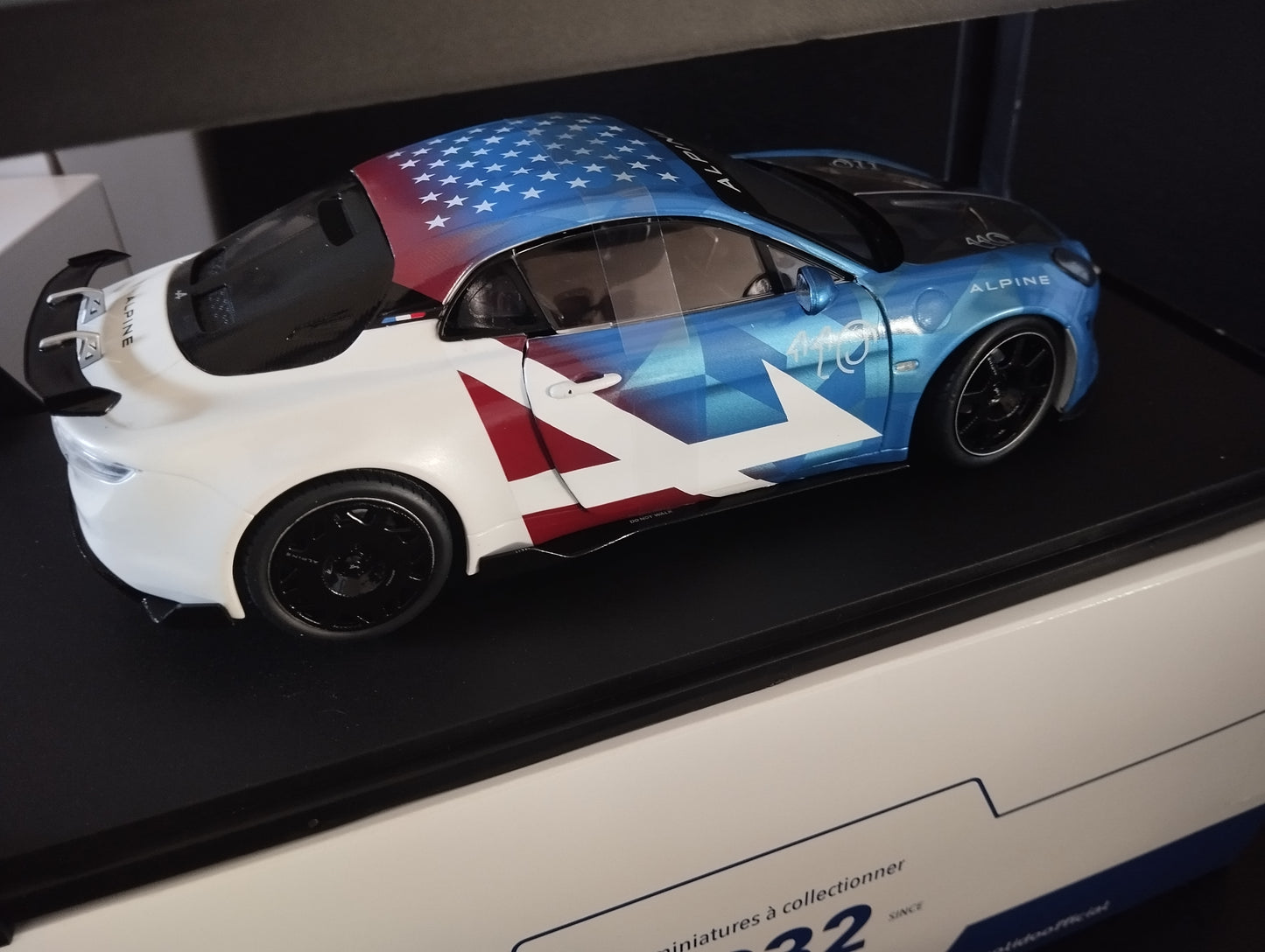 1/18 ALPINE A110 Radical US Racing 2023 Bleu