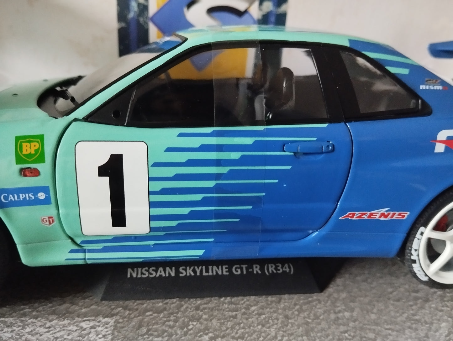 1/18 Nissan Skyline (R34) GT-R – JGTC 2001 – 1999 – #1 H.TAKEUCHI/Y.TACHIKAWA
Ref : S1804304