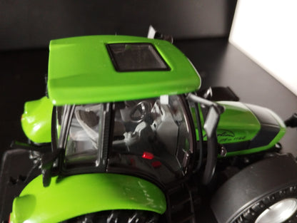 1:43 Tracteur Deutz Fahr Agrotron TTV -2003