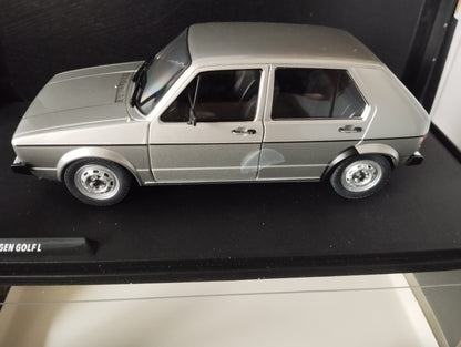 1/18 golf L gris métal 1983 Solido neuve