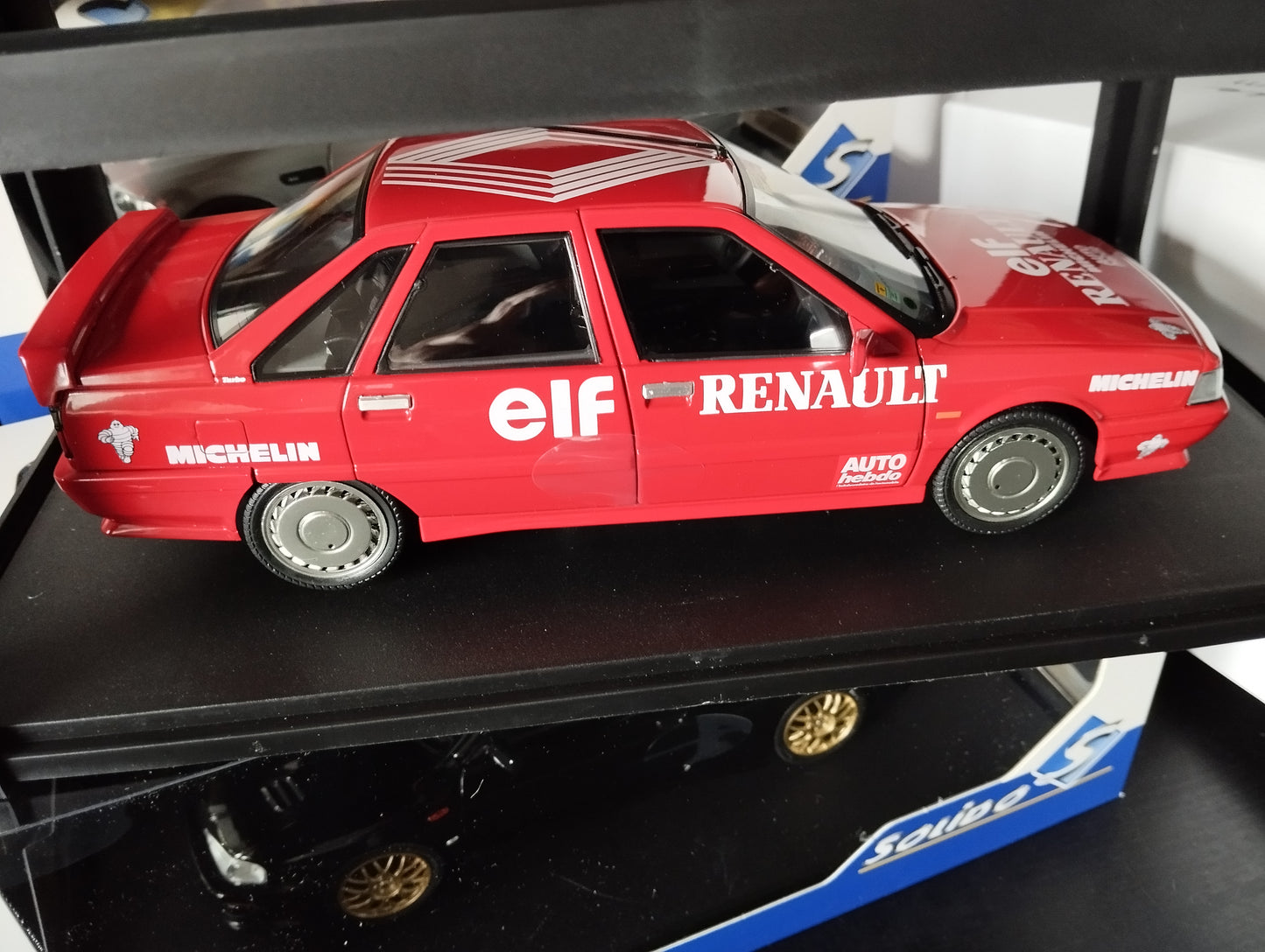 1/18 Renault 21 TURBO Mk.1 – Record de Vitesse sur Glace – 1988 Solido Neuve 
Ref : S1807707