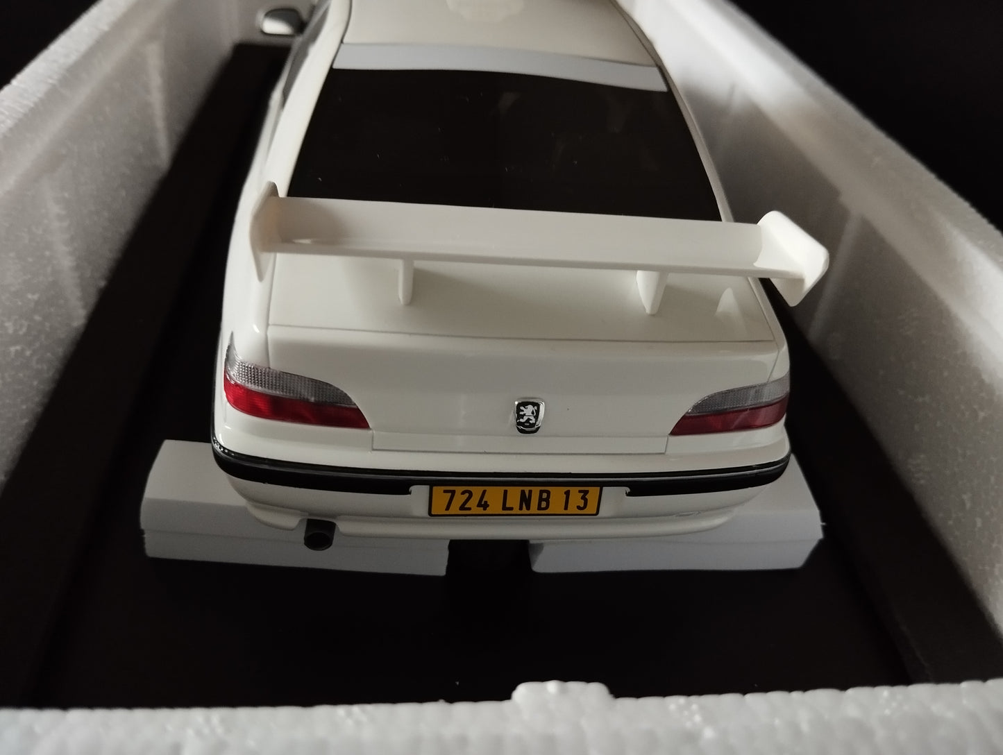 1:18 Peugeot 406 Taxi Ot 169 Ottomobile