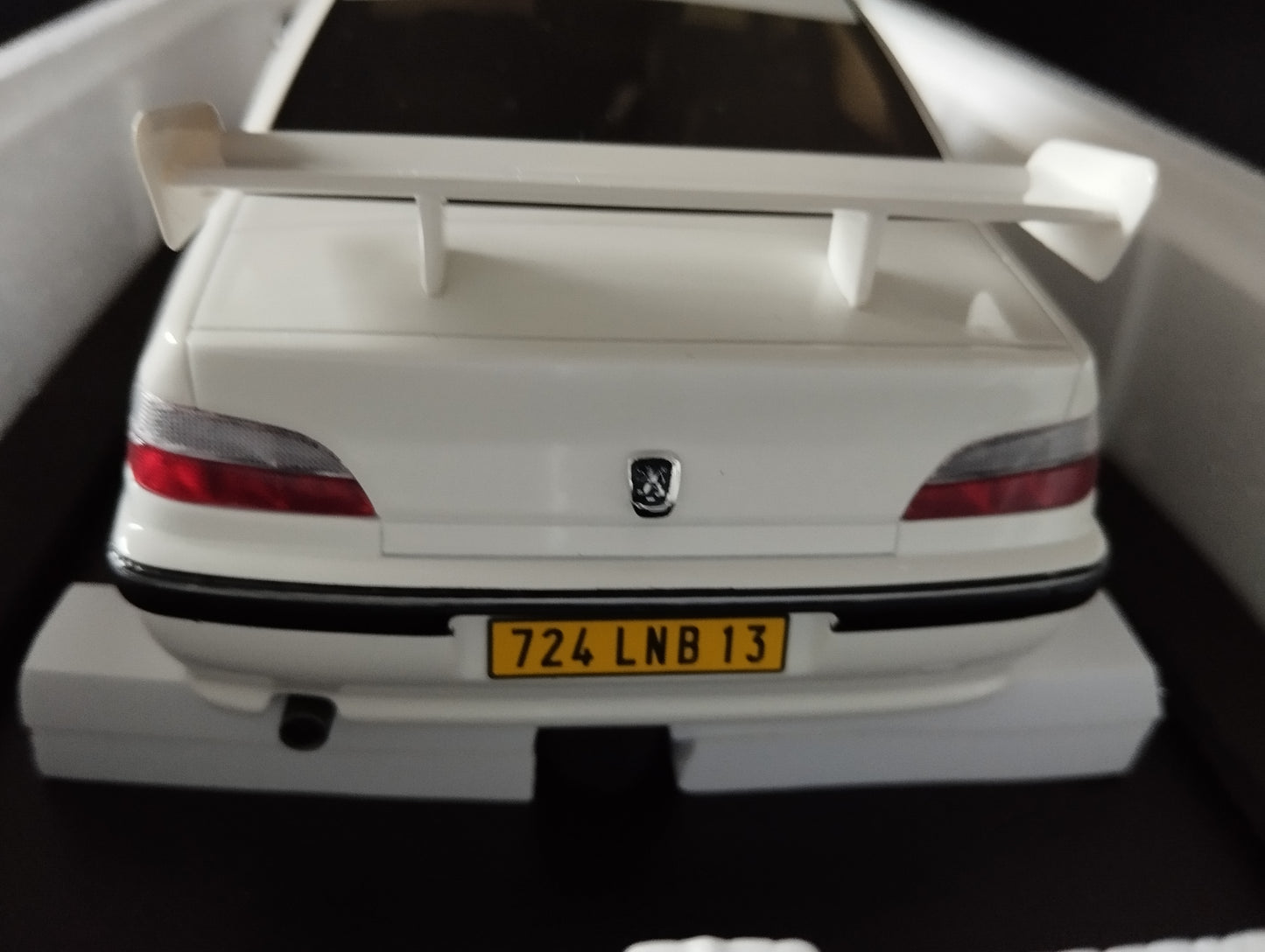 1:18 Peugeot 406 Taxi Ot 169 Ottomobile